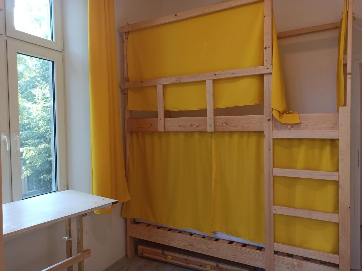 Evergreen Hostel Краків Екстер'єр фото