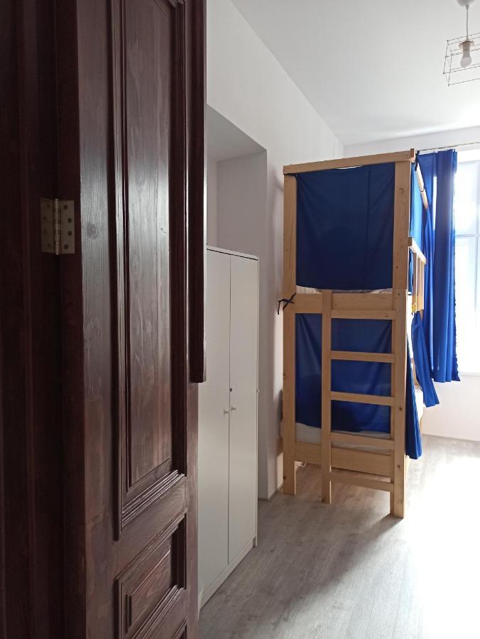 Evergreen Hostel Краків Екстер'єр фото